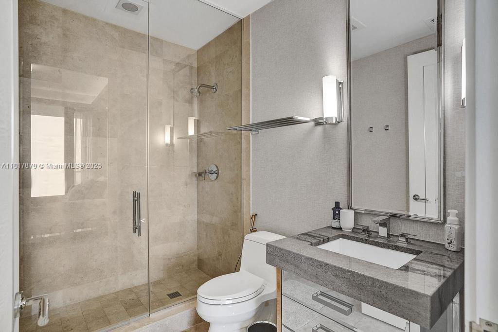 BAL HARBOUR NORTH SOUTH C - Residential Lease