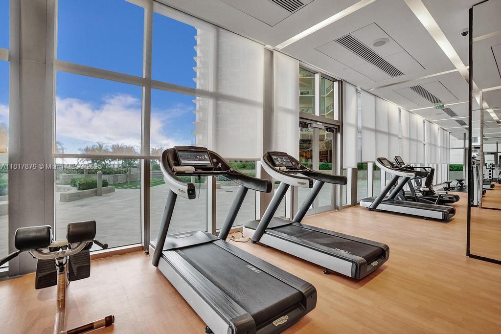 BAL HARBOUR NORTH SOUTH C - Residential Lease