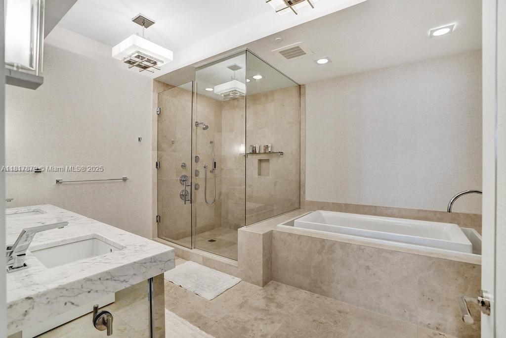 BAL HARBOUR NORTH SOUTH C - Residential Lease