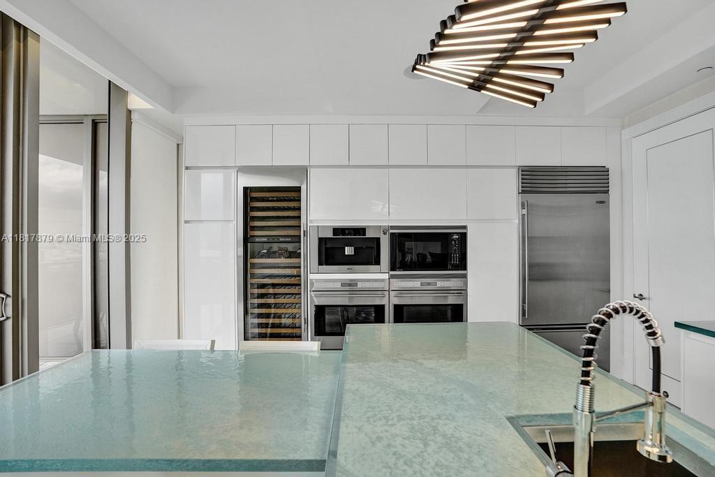 BAL HARBOUR NORTH SOUTH C - Residential Lease