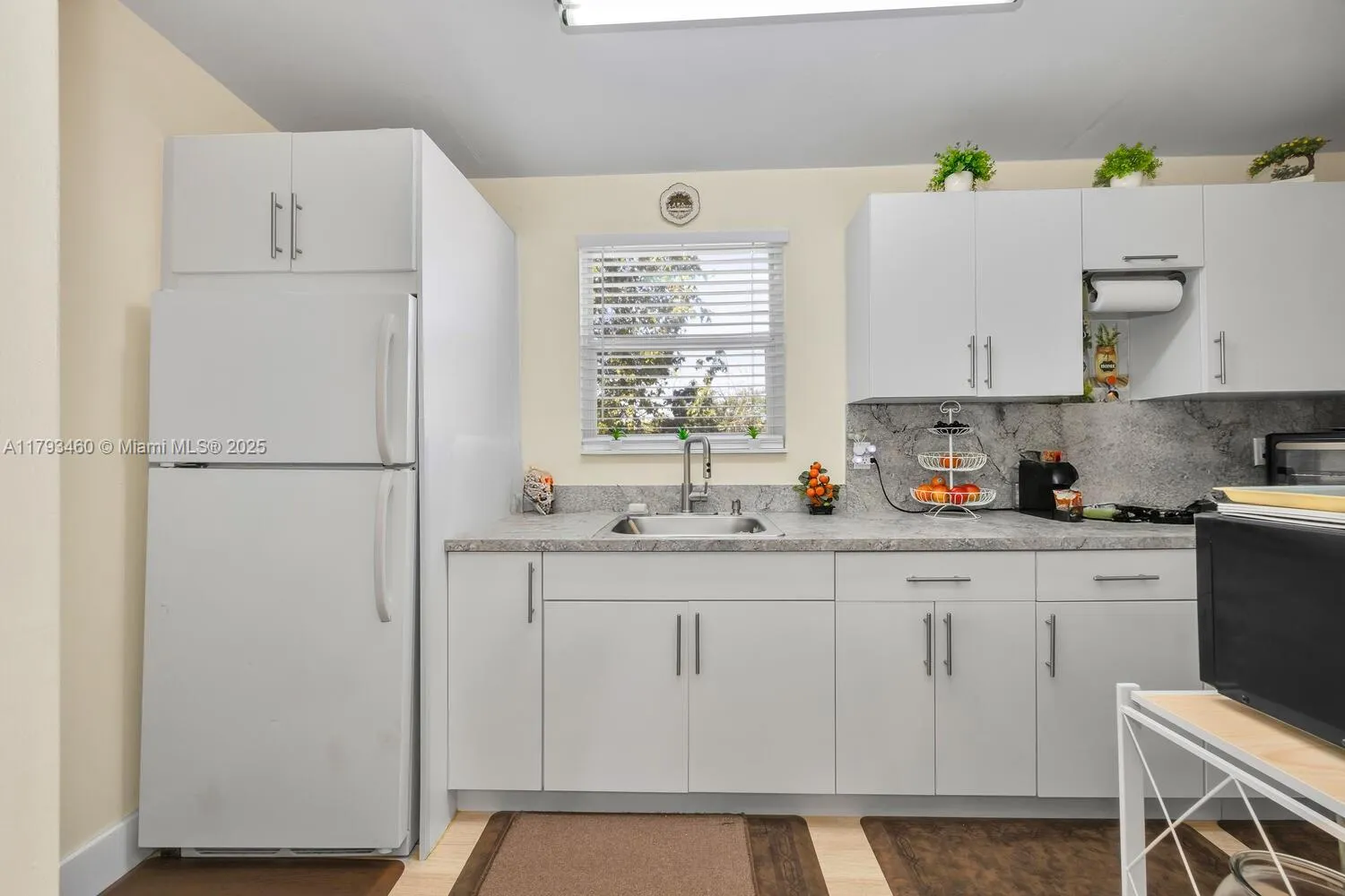 Miami, Florida 33135, United States, ,Residential,Pending,119526