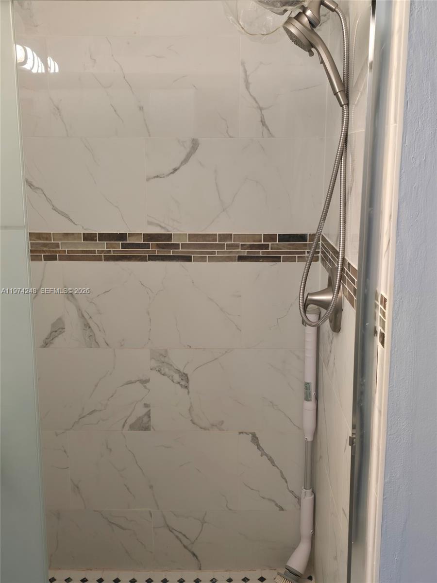 SANTA CRUZ - Residential