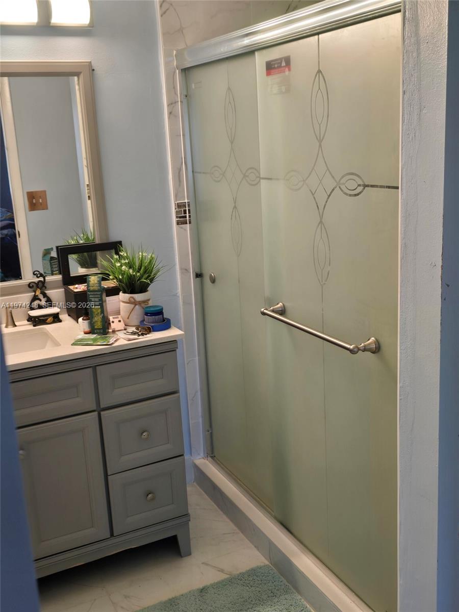 SANTA CRUZ - Residential