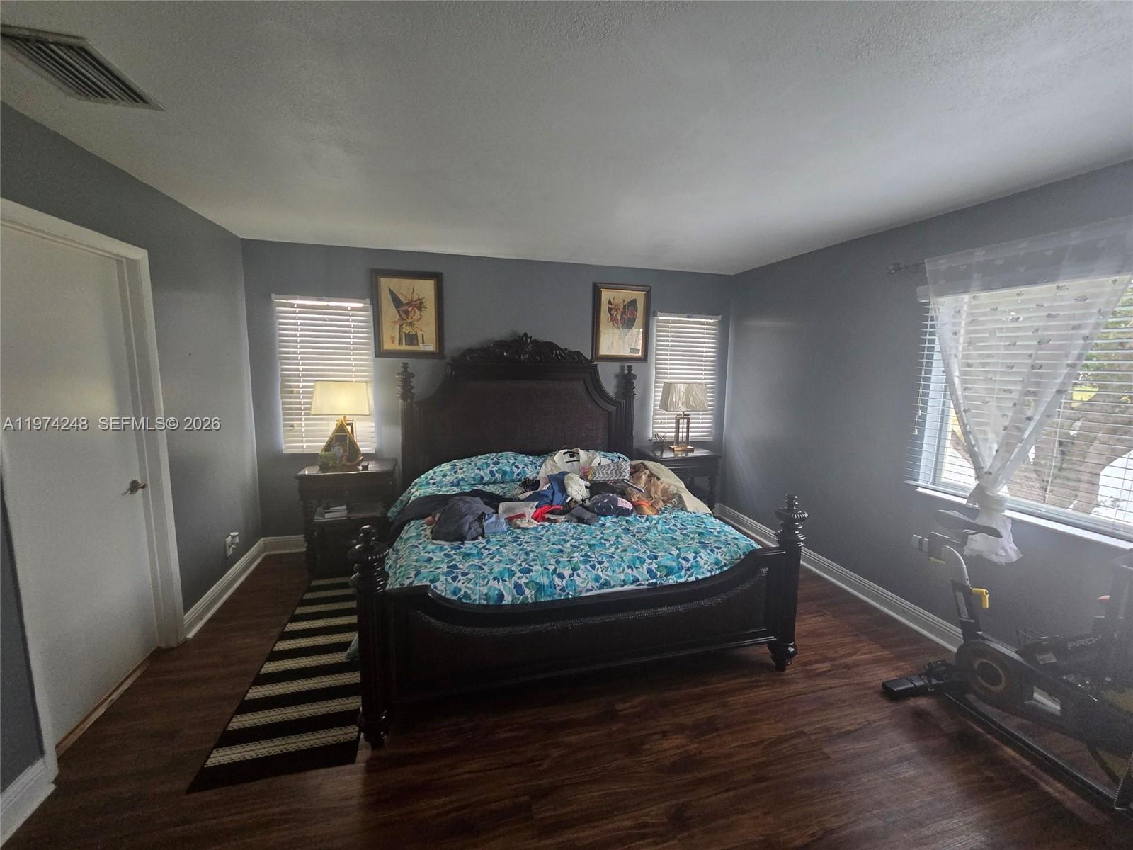 SANTA CRUZ - Residential