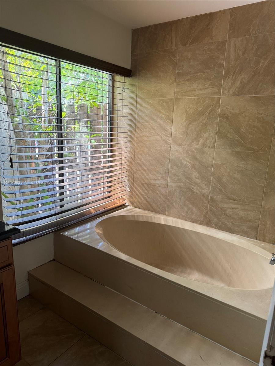 EDEN PLACE COND DECL FILE - Residential Lease