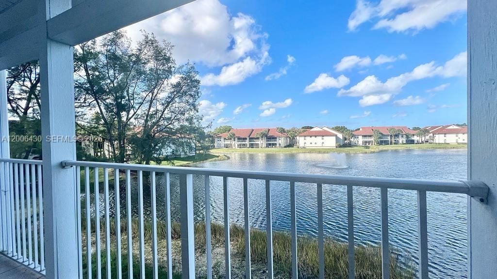Photo of 258 Cypress Point Dr #258, Palm Beach Gardens, FL 33418 (MLS # A12006430)