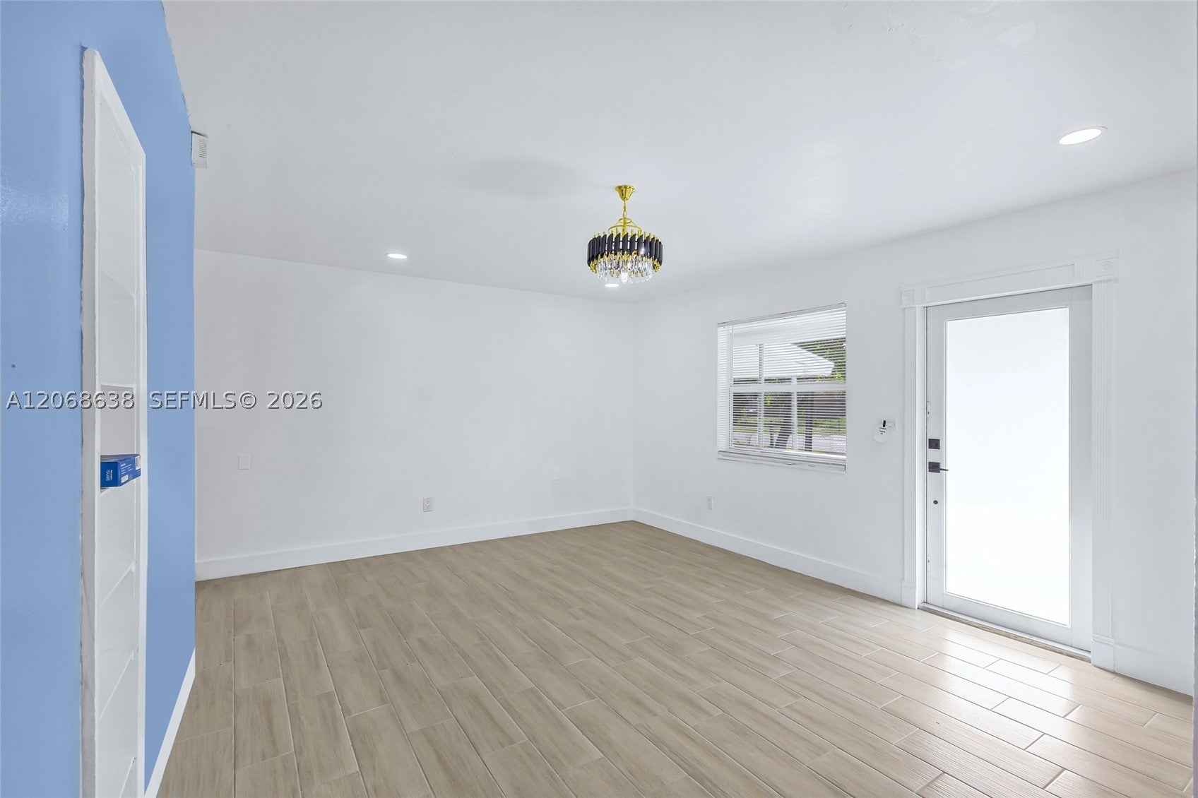 1854 Lauderdale Manor Dr