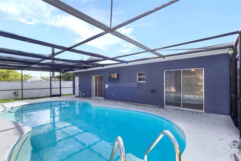 Photo of 1854 Lauderdale Manor Dr, Fort Lauderdale, FL 33311 (MLS # A12068638)
