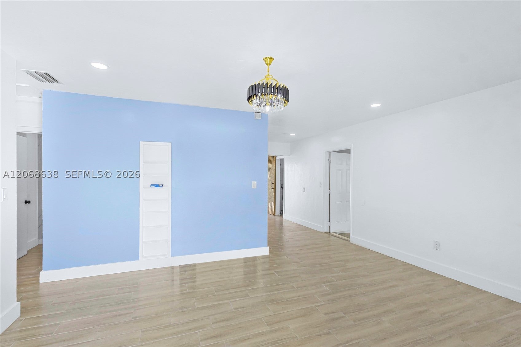 1854 Lauderdale Manor Dr