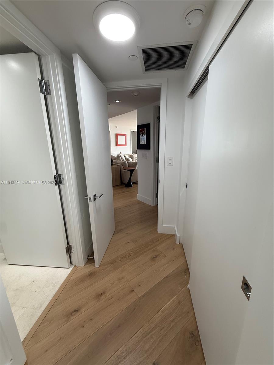 MARINA TOWER CONDO - Residential Lease