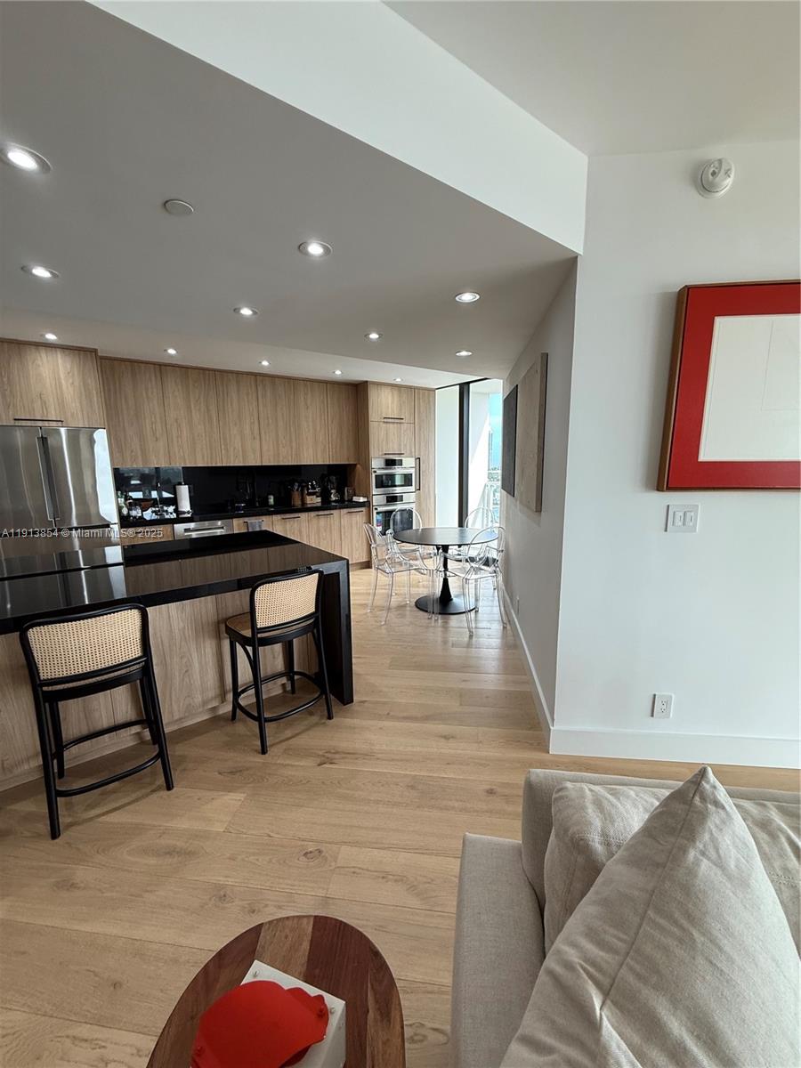 MARINA TOWER CONDO - Residential Lease