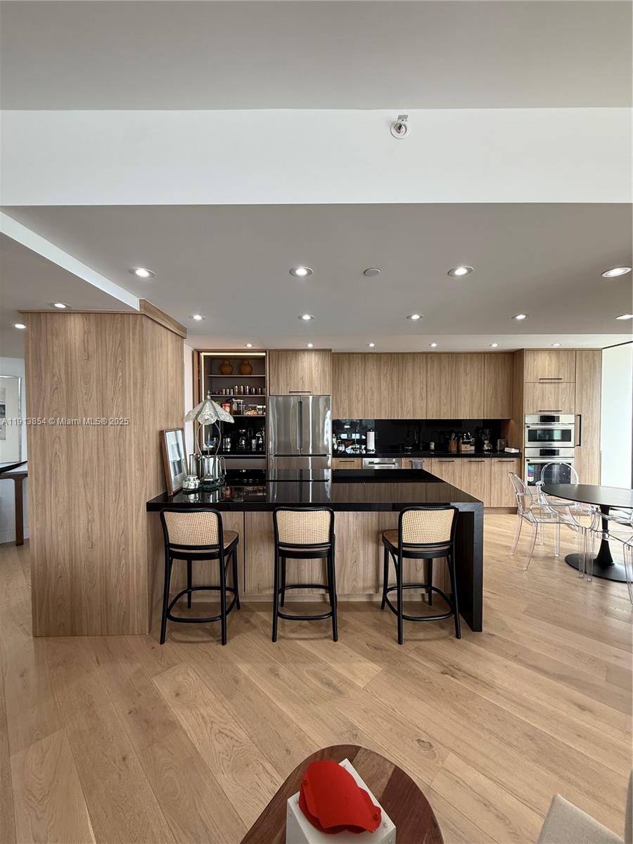 MARINA TOWER CONDO - Residential Lease