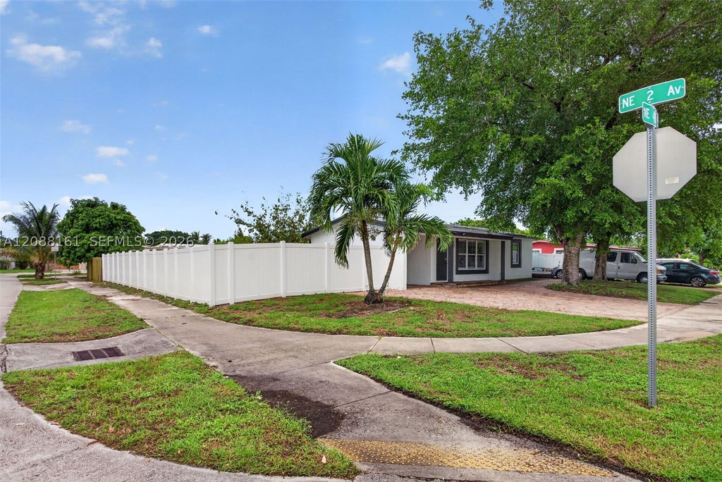 Photo of 241 NE 45th St, Deerfield Beach, FL 33064 (MLS # A12088161)
