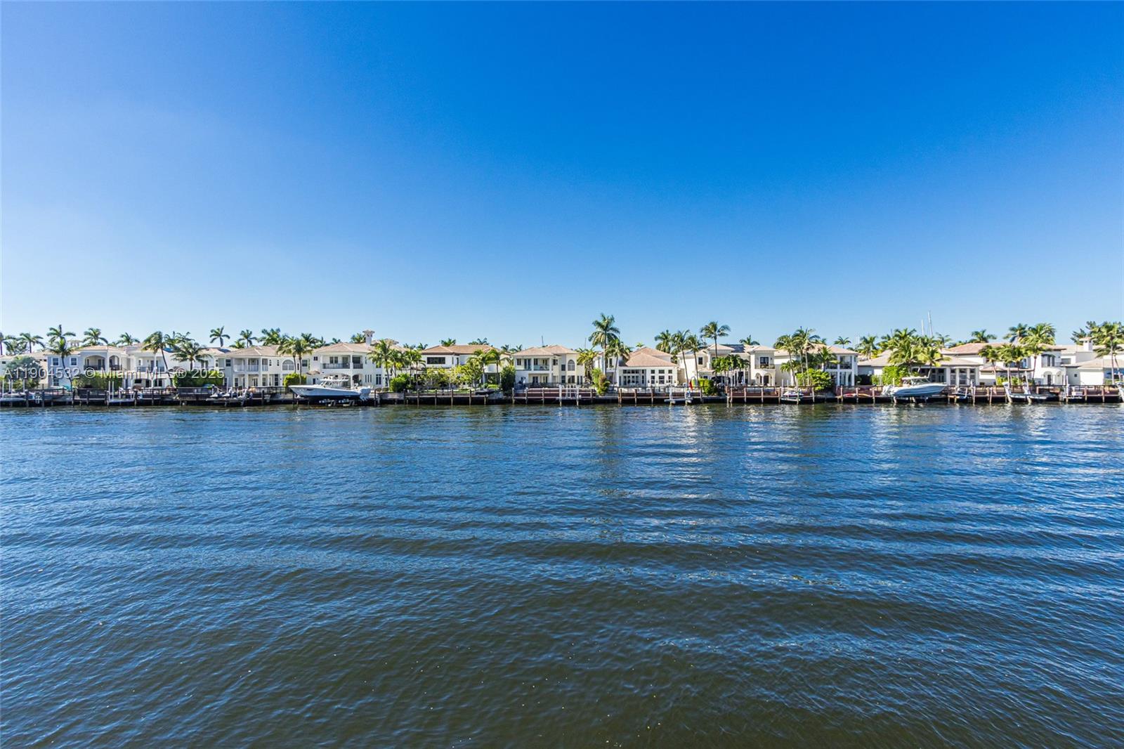 TRAFALGAR TOWERS CONDOMIN - Residential