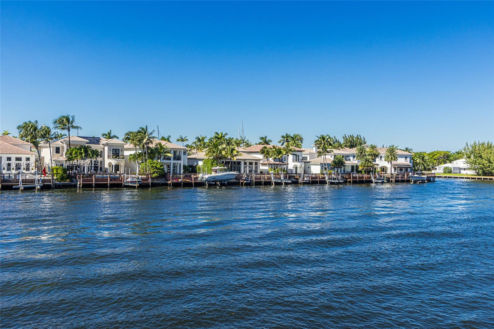 TRAFALGAR TOWERS CONDOMIN - Residential