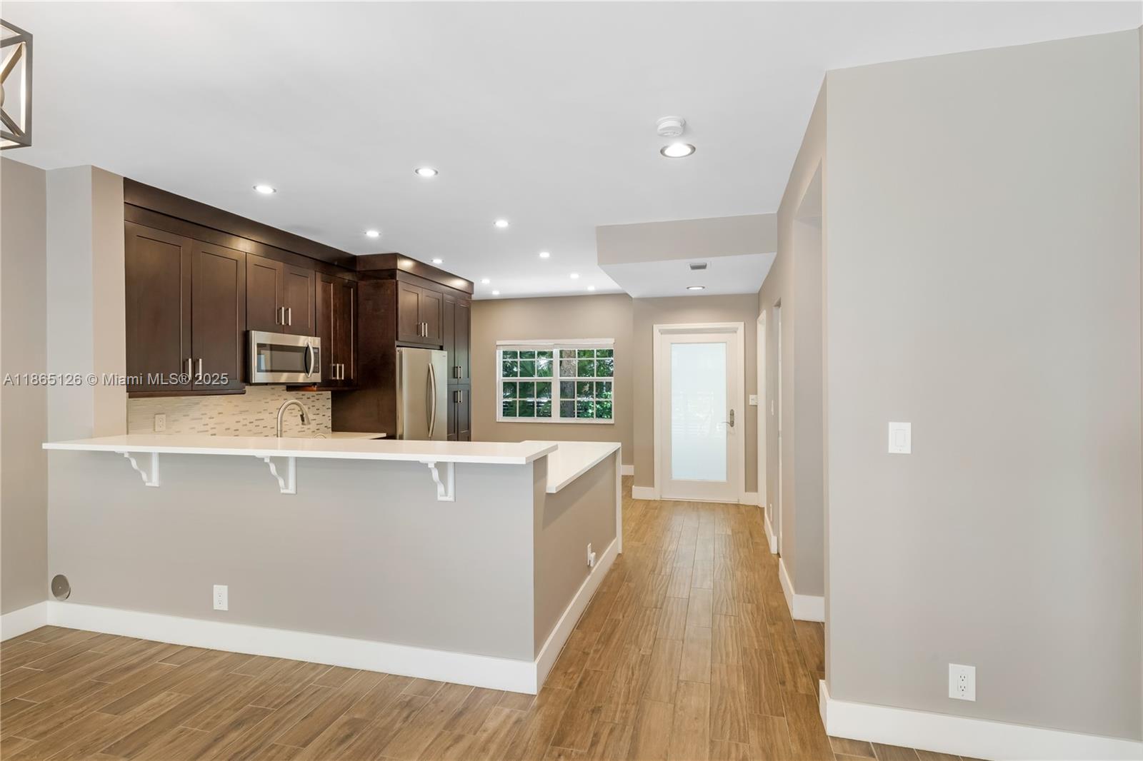 VILLAS LAS OLAS CONDO - Residential Lease