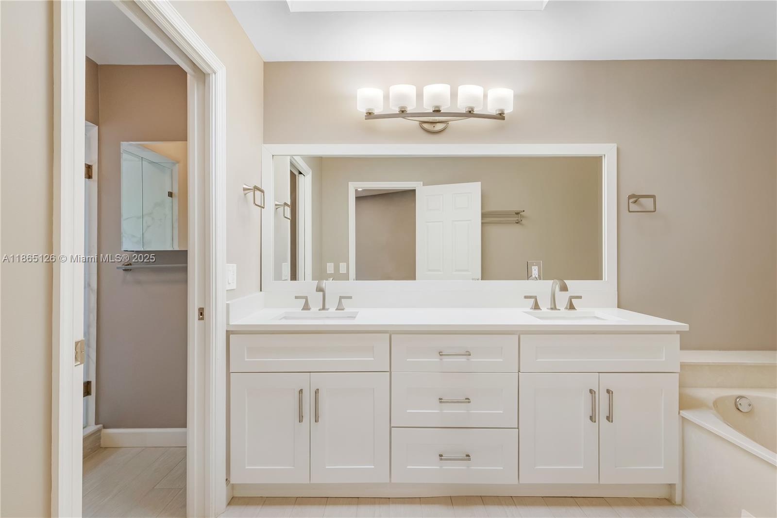 VILLAS LAS OLAS CONDO - Residential Lease