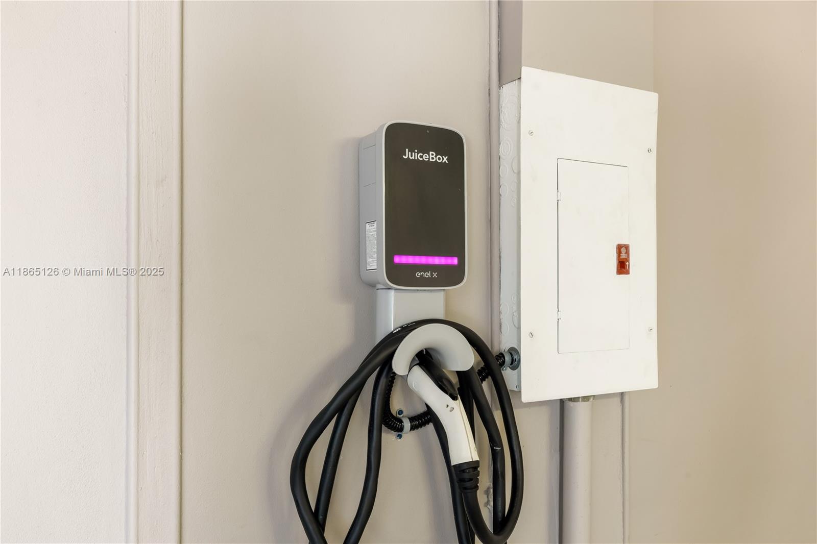 VILLAS LAS OLAS CONDO - Residential Lease