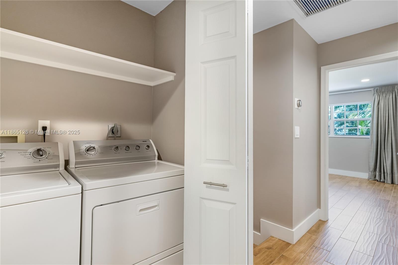 VILLAS LAS OLAS CONDO - Residential Lease