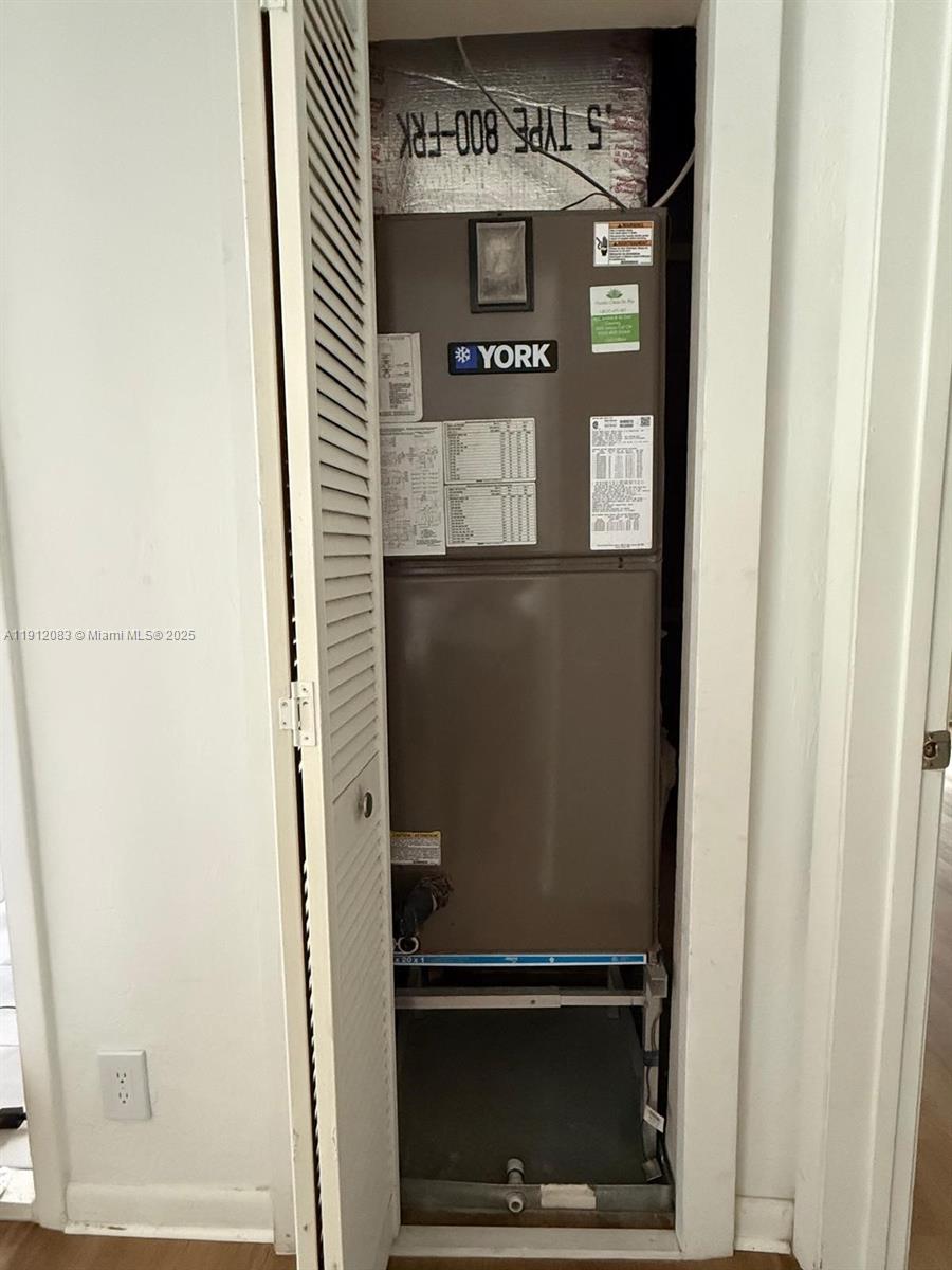 DANIA HEIGHTS EXT - Residential