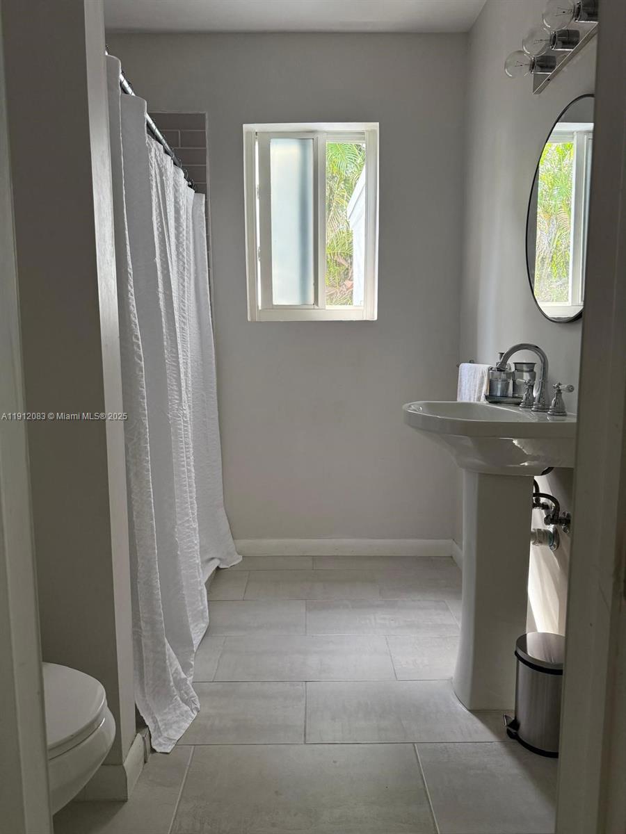 DANIA HEIGHTS EXT - Residential