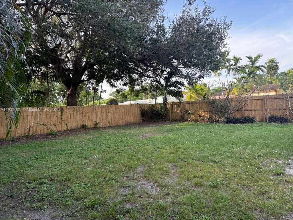 DANIA HEIGHTS EXT - Residential