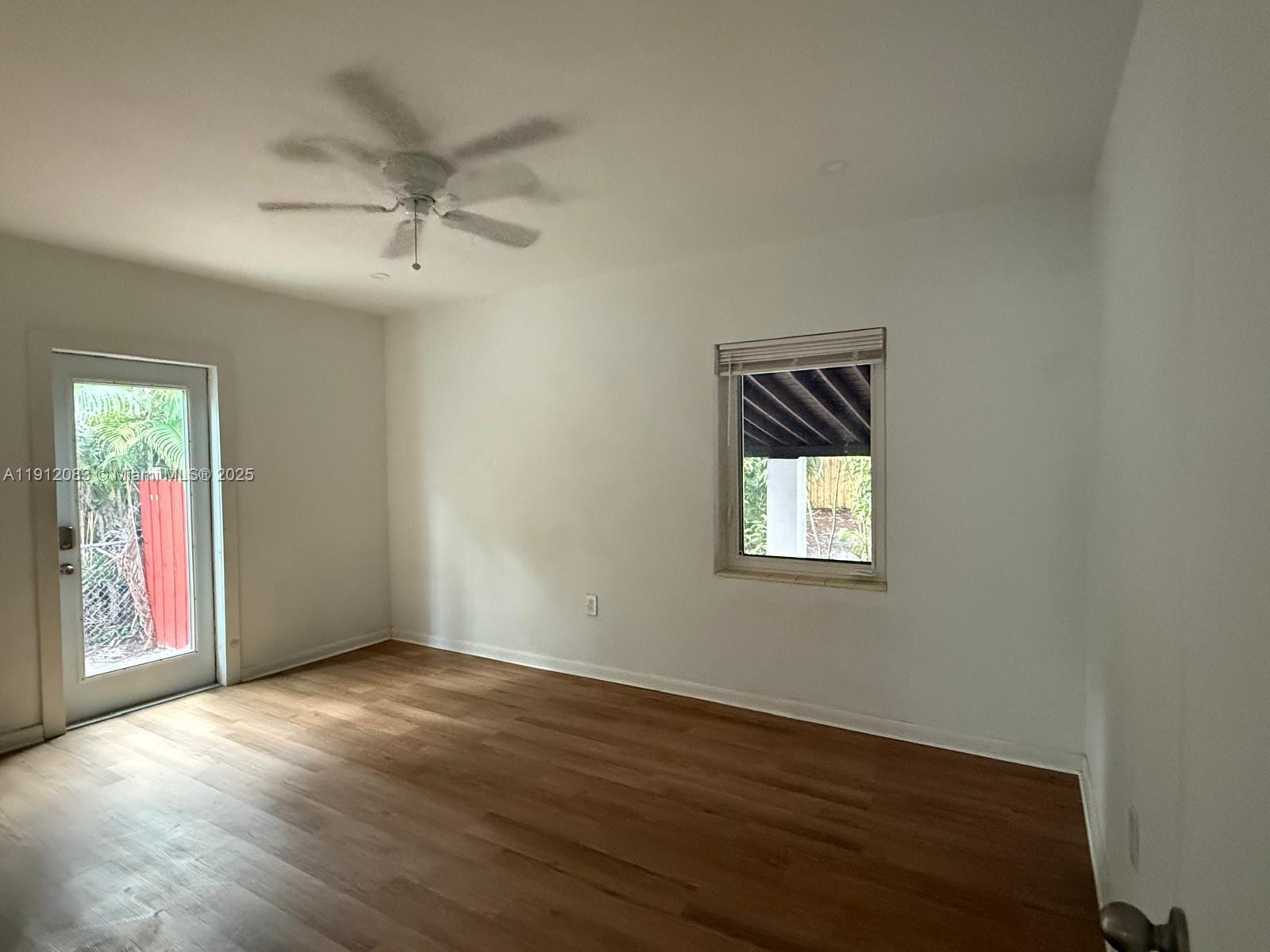 DANIA HEIGHTS EXT - Residential