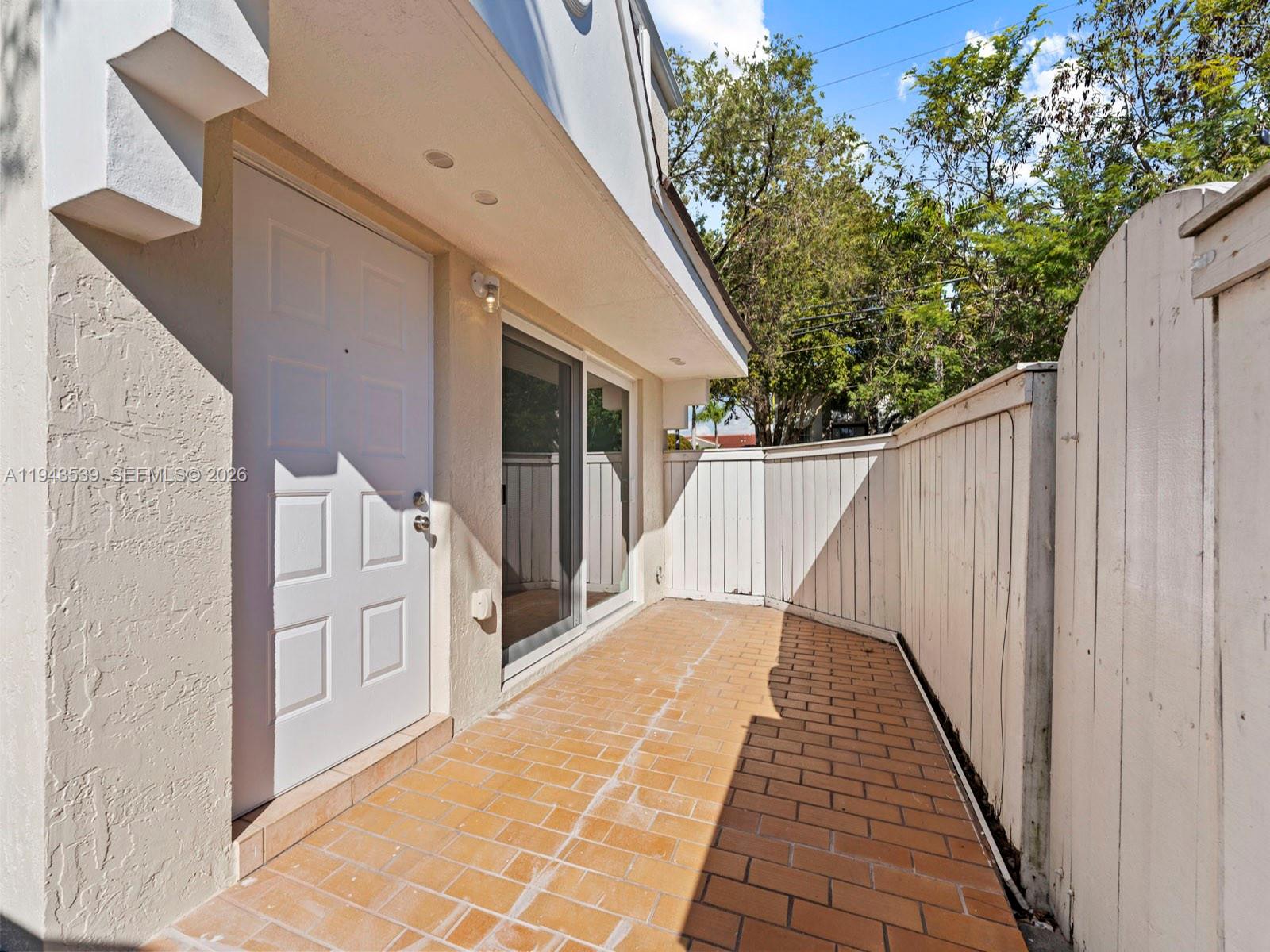 GABLES POINT CONDO I - Residential Lease