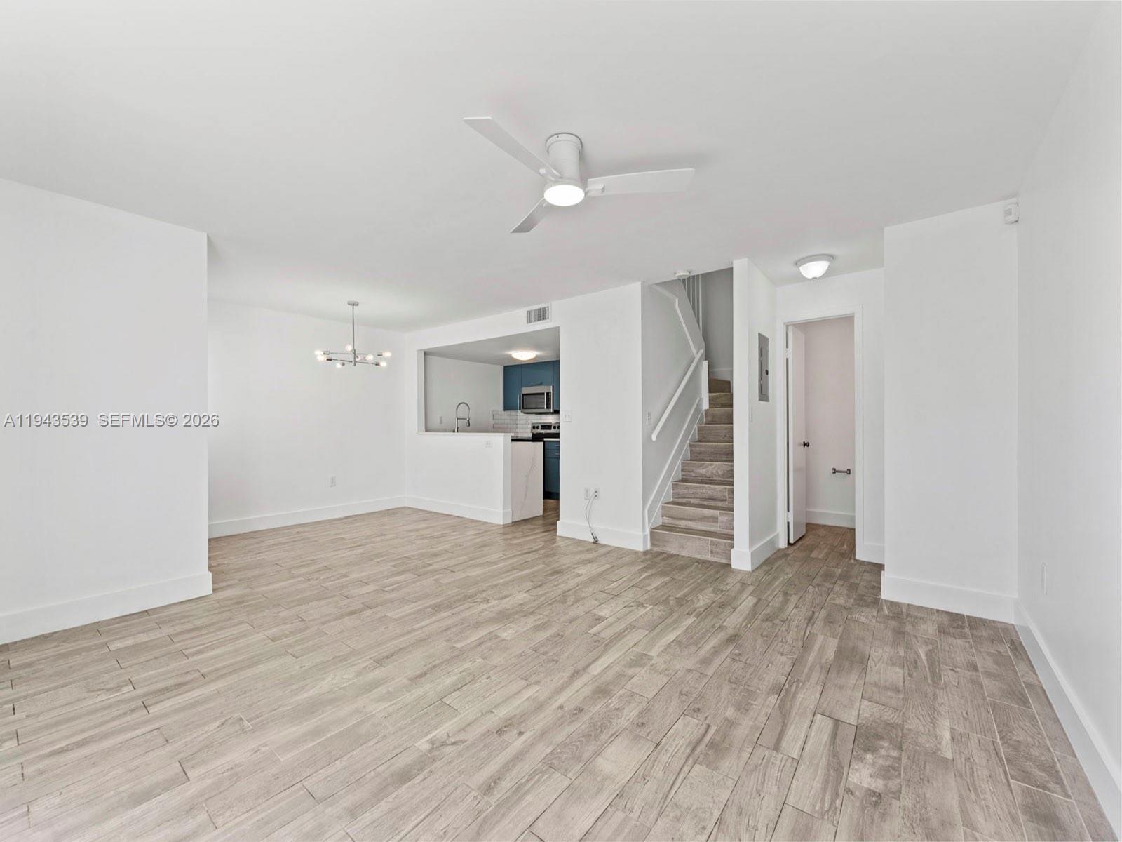 GABLES POINT CONDO I - Residential Lease