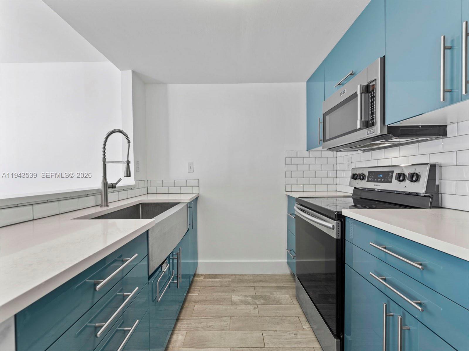 GABLES POINT CONDO I - Residential Lease