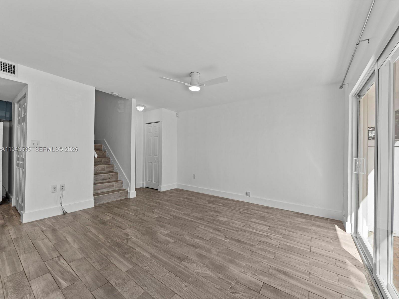 GABLES POINT CONDO I - Residential Lease