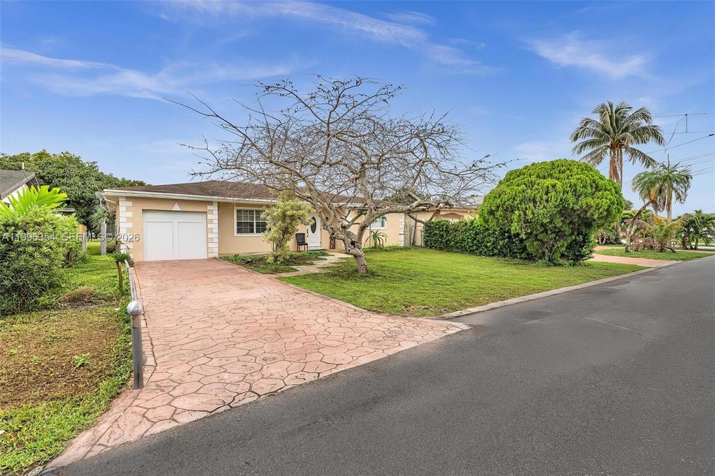 Photo of 6640 Evergreen Dr #Efficiency, Miramar, FL 33023 (MLS # A11996354)