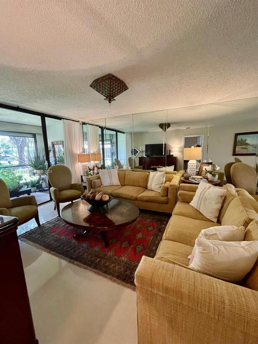 8592 W Sunrise Blvd 111