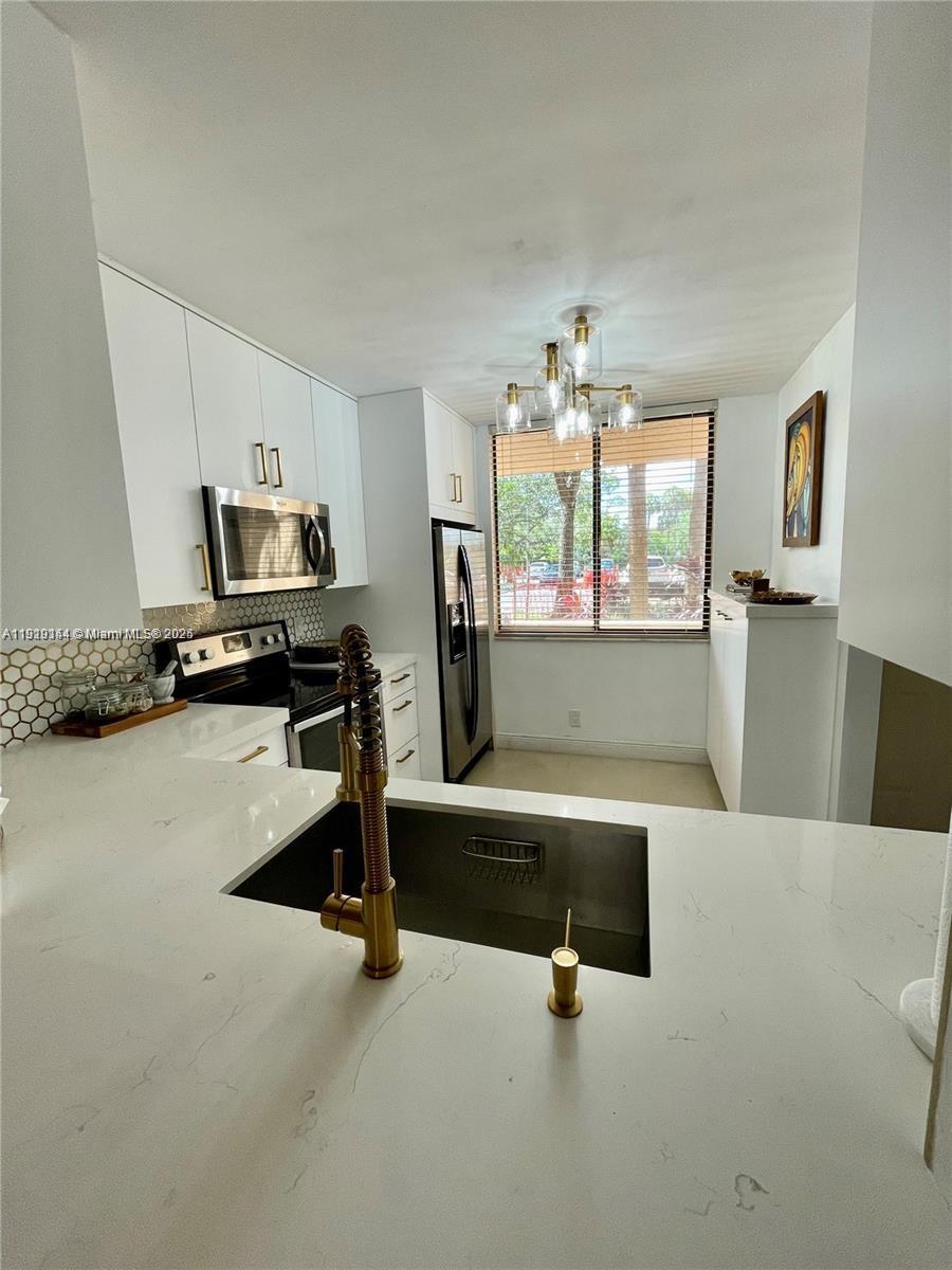 JACARANDA HEIGHTS CONDO - Residential