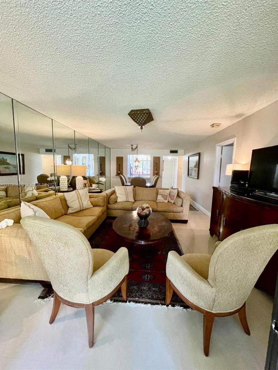 JACARANDA HEIGHTS CONDO - Residential