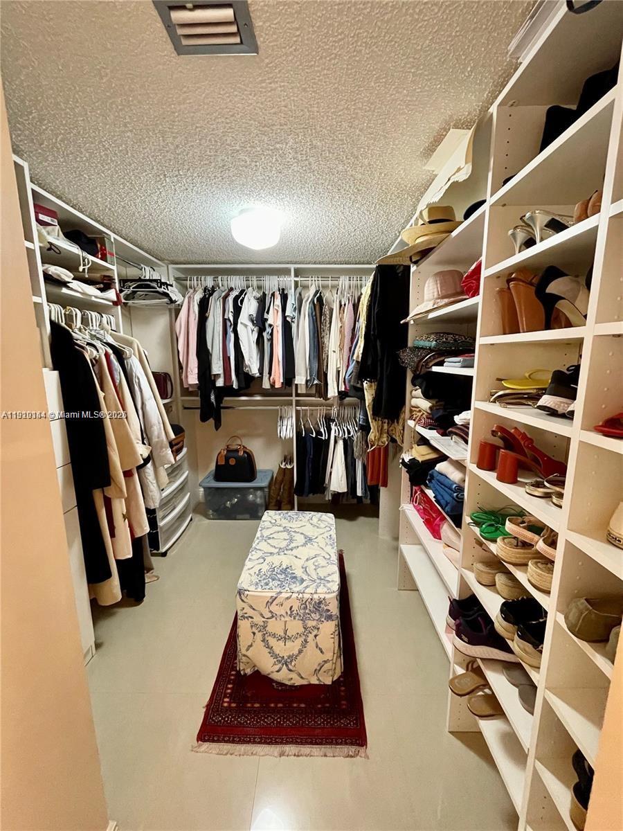 JACARANDA HEIGHTS CONDO - Residential