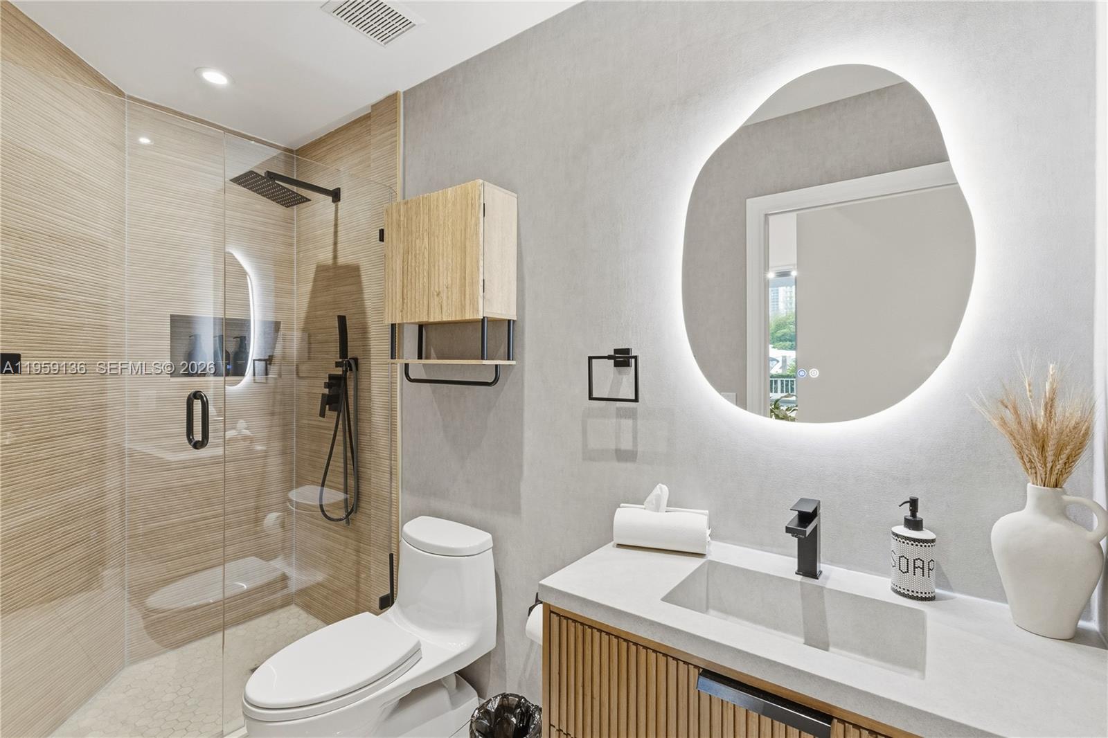 MYSTIC POINTE AT AVENTURA - Residential