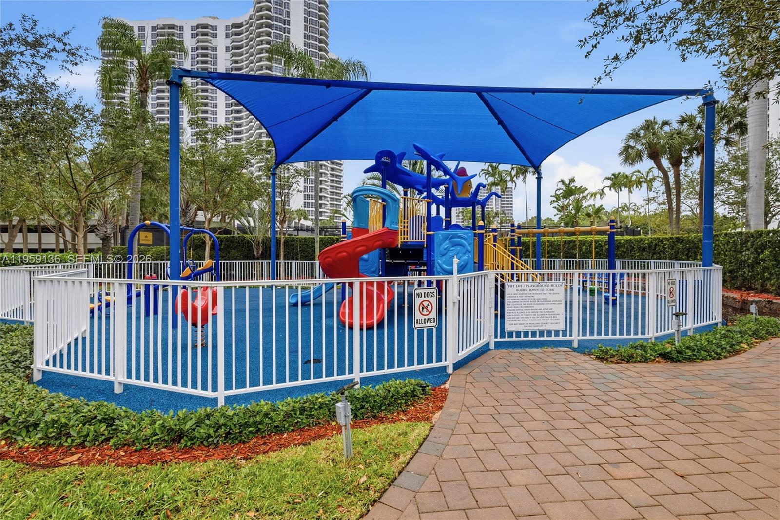 MYSTIC POINTE AT AVENTURA - Residential