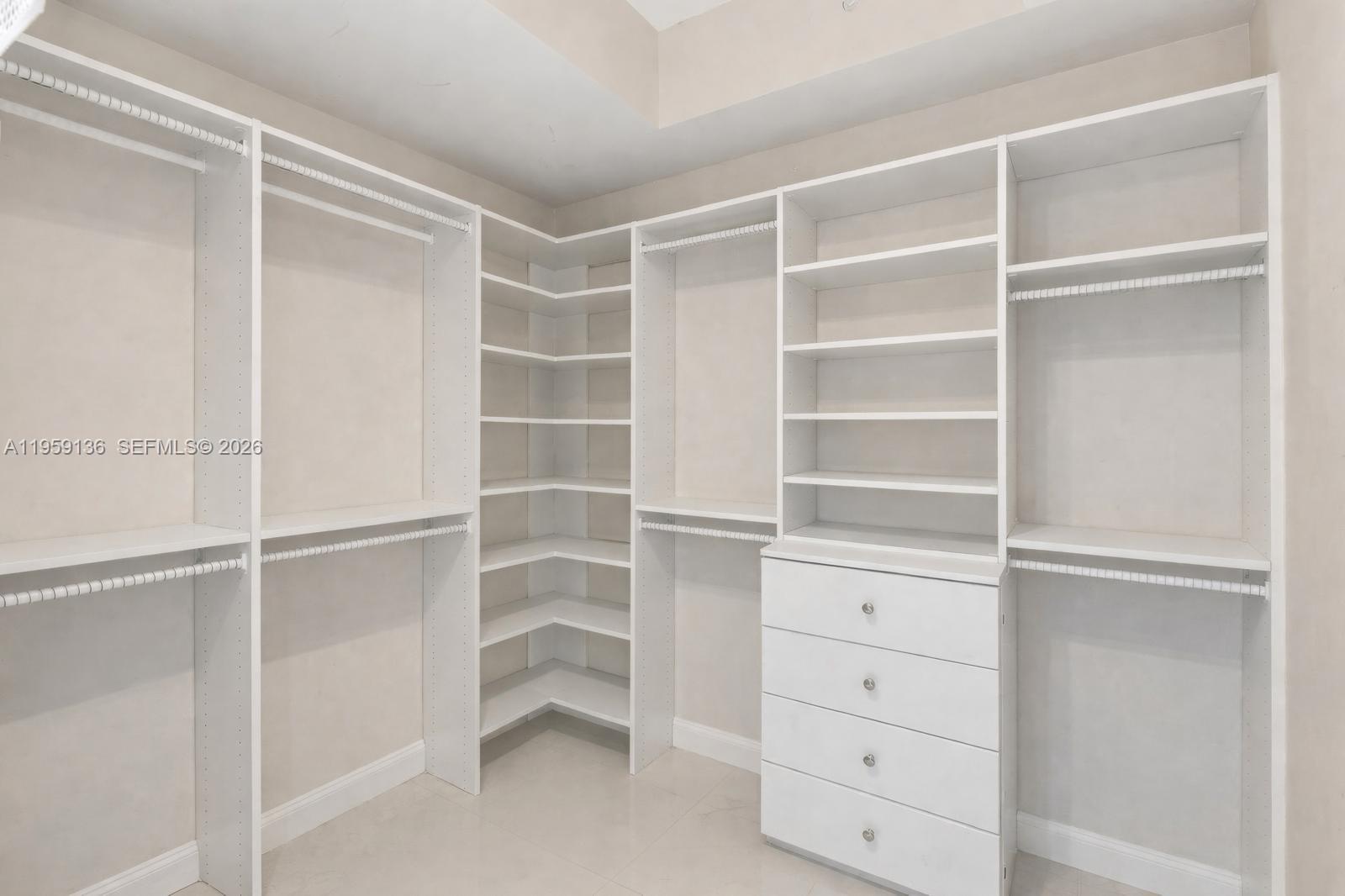 MYSTIC POINTE AT AVENTURA - Residential