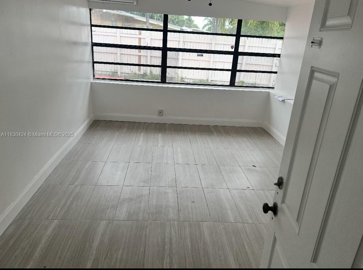 1216 SW 30th Ave