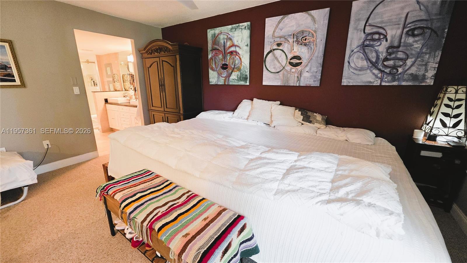 VILLAS AT THE HAMMOCKS CO - Residential