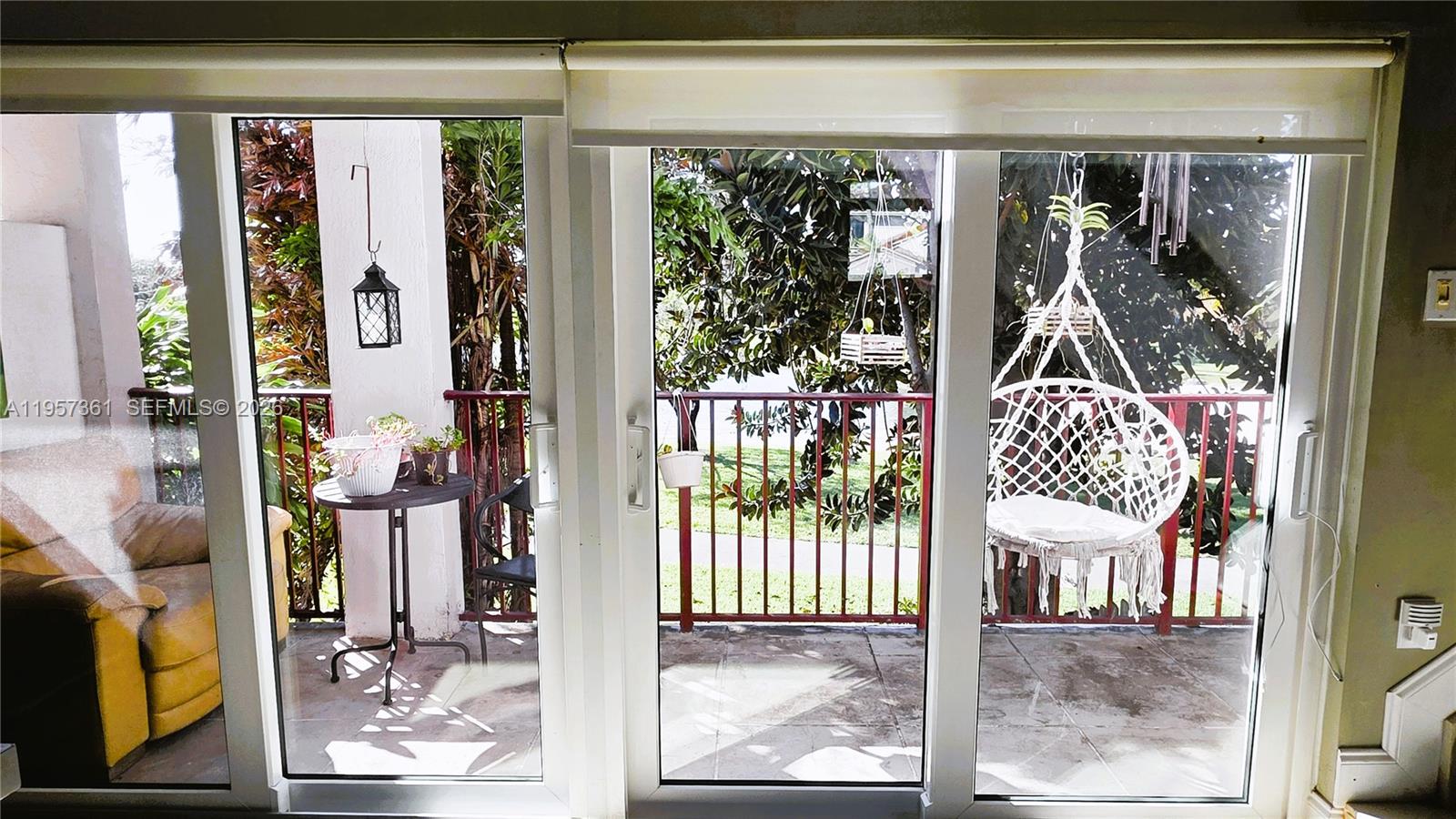 VILLAS AT THE HAMMOCKS CO - Residential