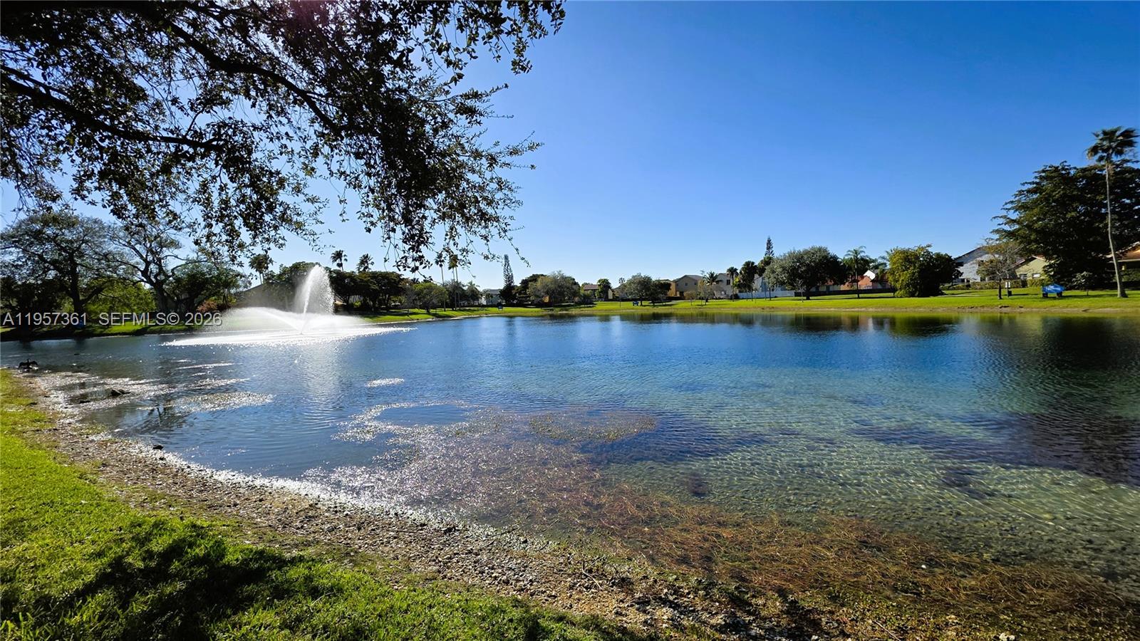 VILLAS AT THE HAMMOCKS CO - Residential