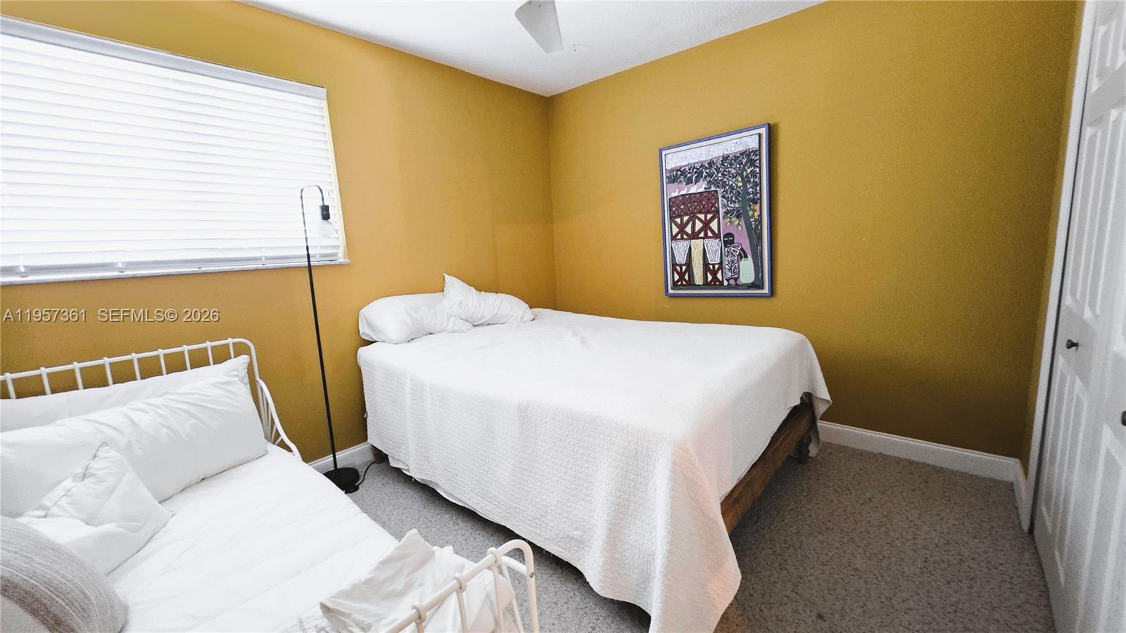 VILLAS AT THE HAMMOCKS CO - Residential