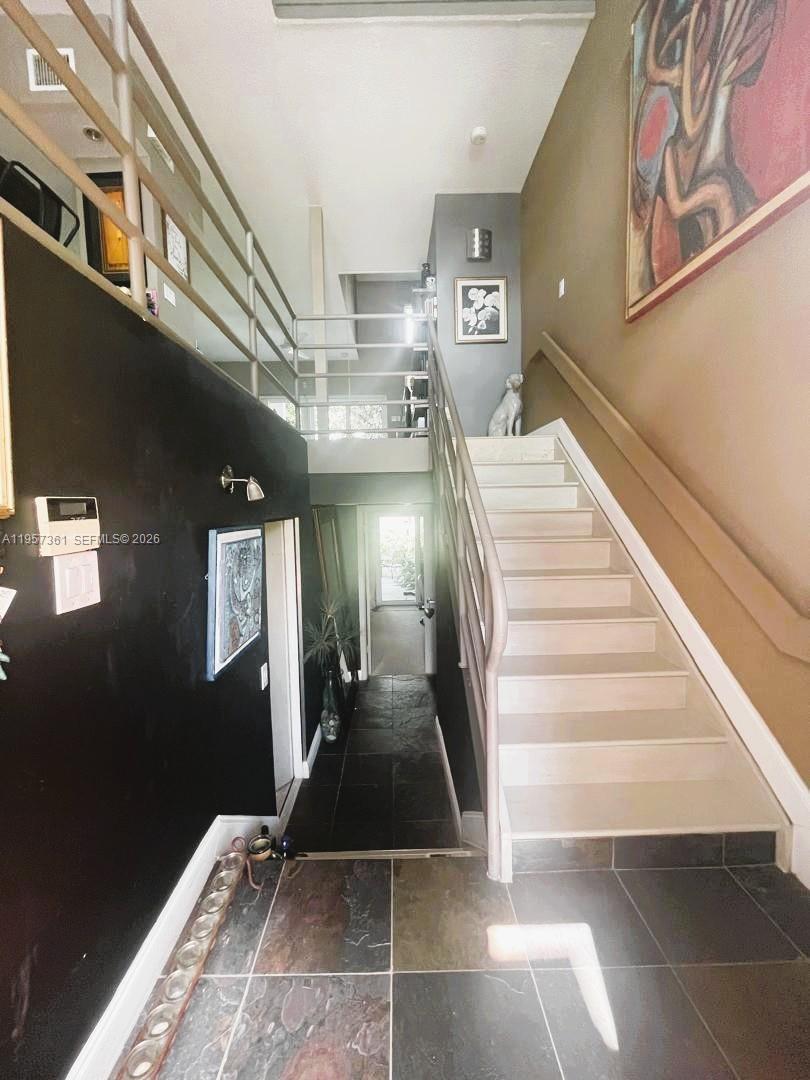 VILLAS AT THE HAMMOCKS CO - Residential