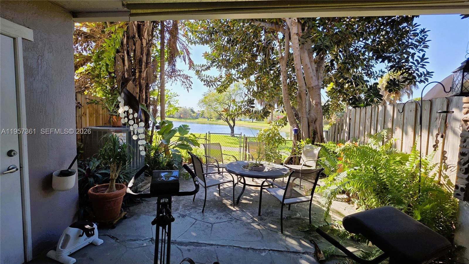 VILLAS AT THE HAMMOCKS CO - Residential