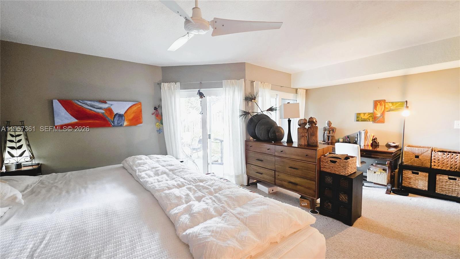 VILLAS AT THE HAMMOCKS CO - Residential