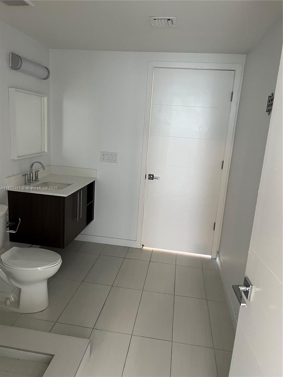 GRAND BAY COMMONS SOUTH - Residential