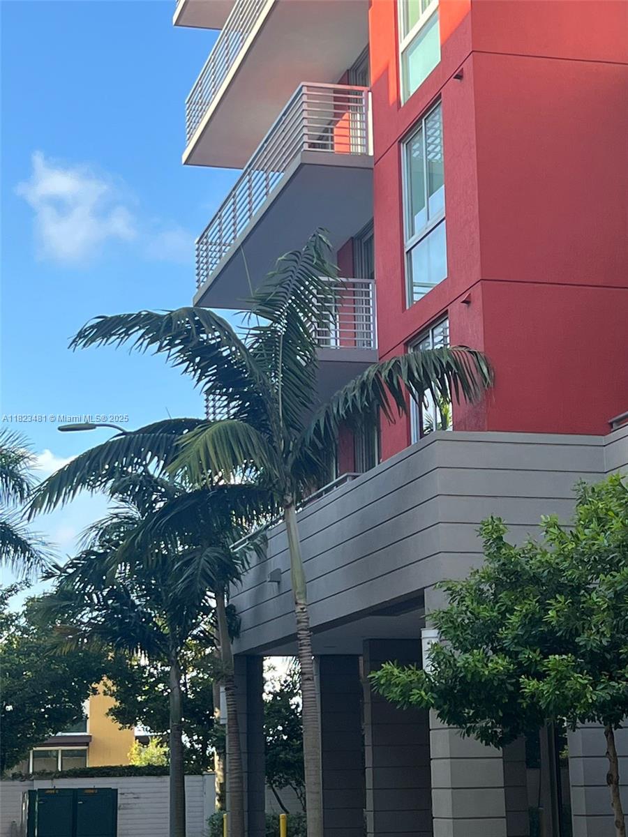 GRAND BAY COMMONS SOUTH - Residential