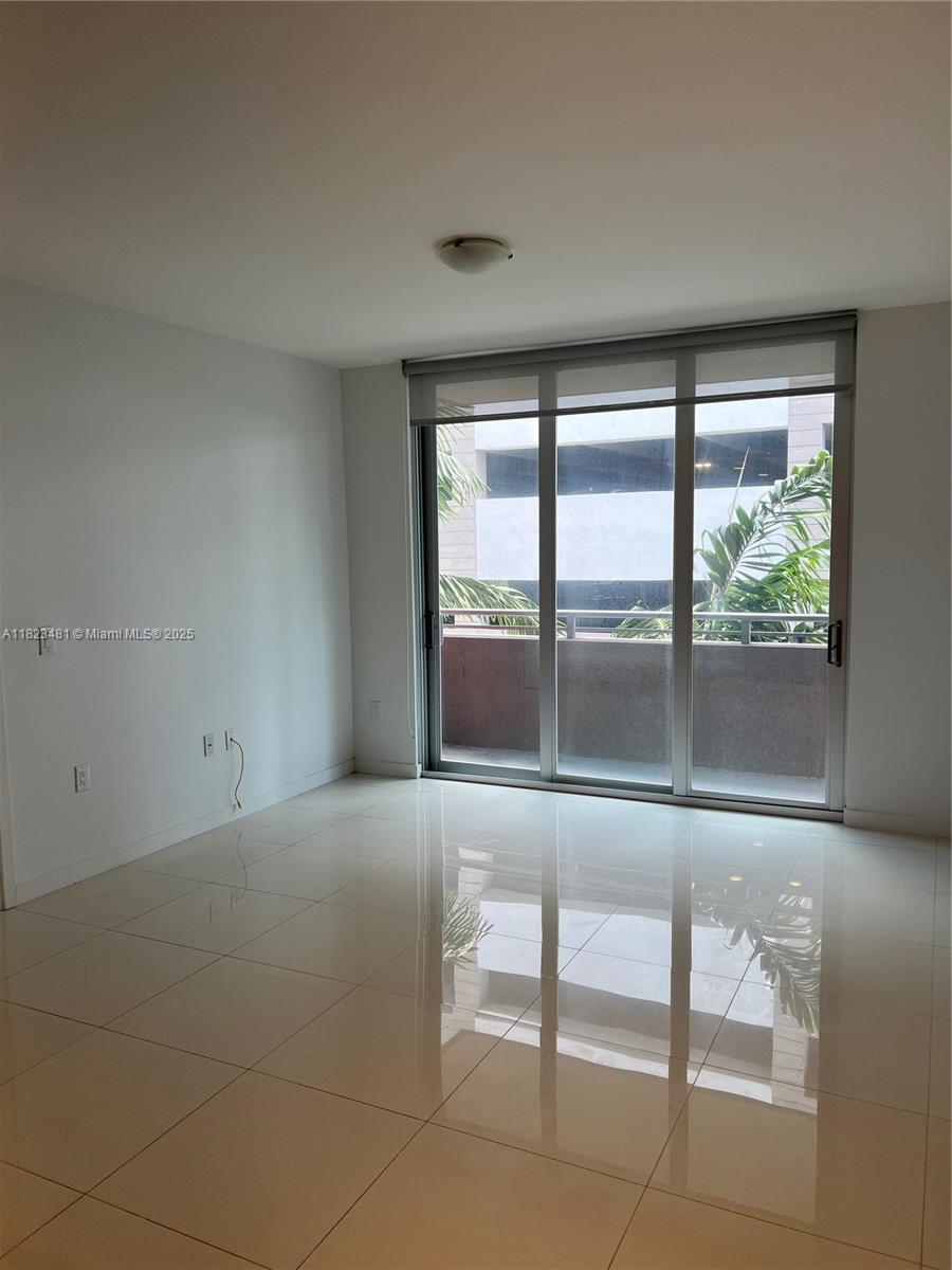 GRAND BAY COMMONS SOUTH - Residential